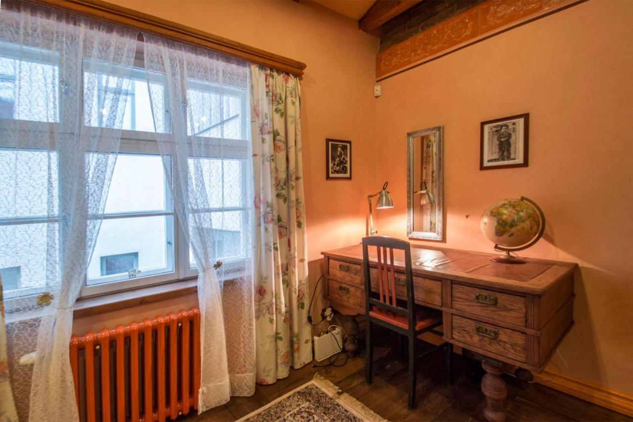 Bohemian Hideout, Old Town, Tartu Home Eksteriør bilde