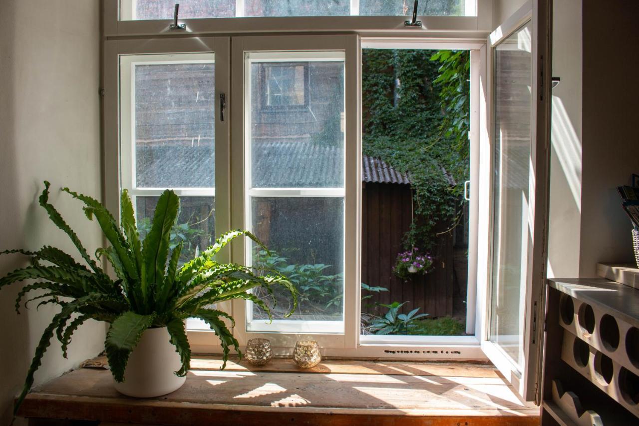 Bohemian Hideout, Old Town, Tartu Home Eksteriør bilde